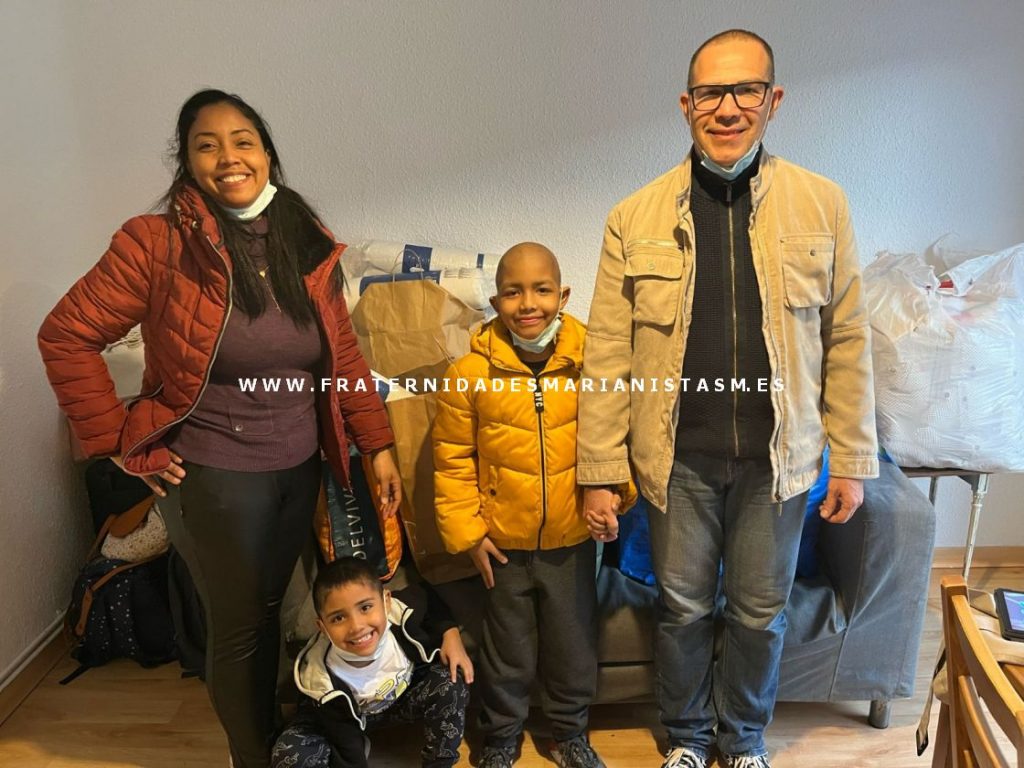 gerardo y dos angelitos 02