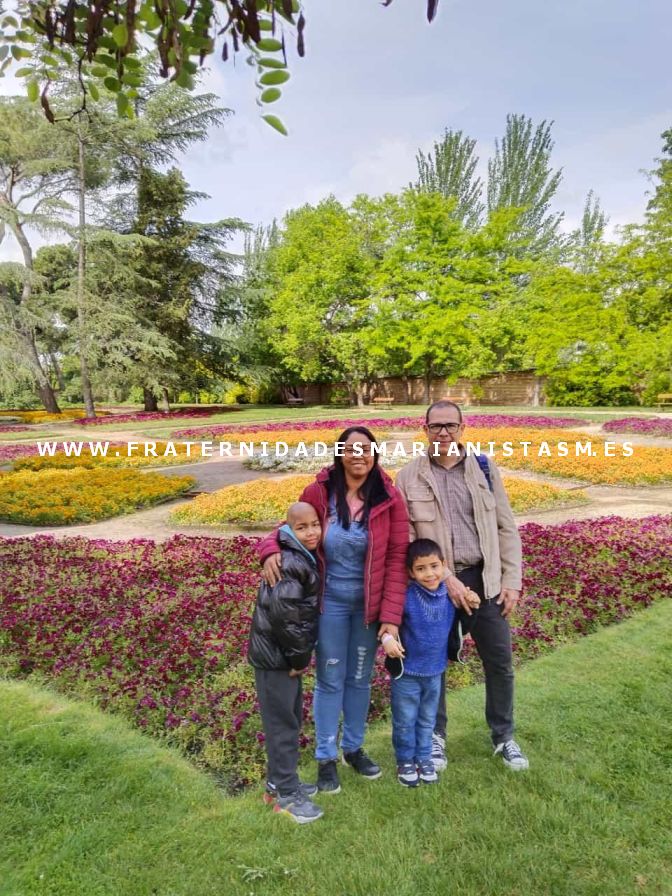 gerardo y dos angelitos 04