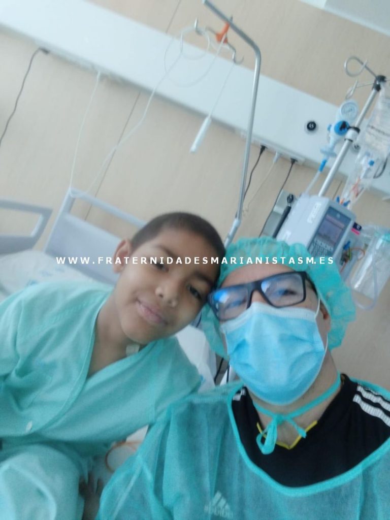 gerardo y dos angelitos 06